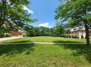 15W050 91st St, Burr Ridge, IL 60527