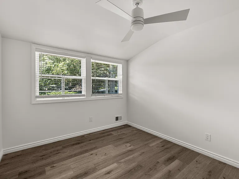4 Bunny Ln — Photo 16