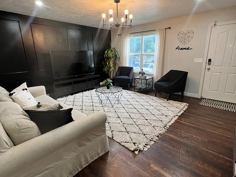 3368 E Dornock Dr — Photo 4