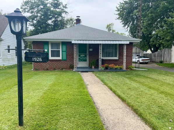 1926 Newton St, Columbus, IN 47201