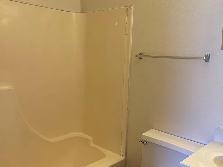505 S Van Buren St #6 — Photo 7