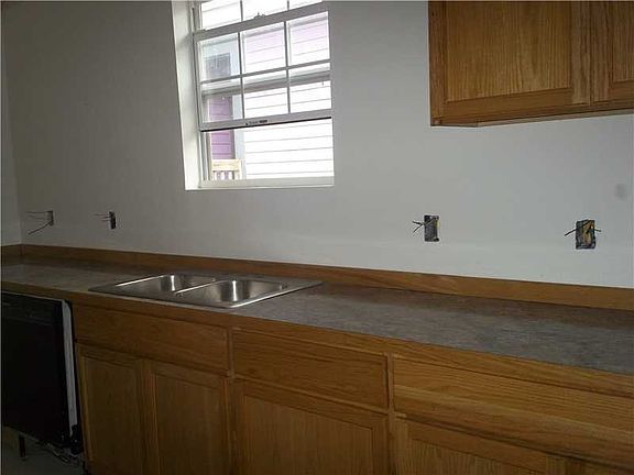 5th image of 2410 Clouet St