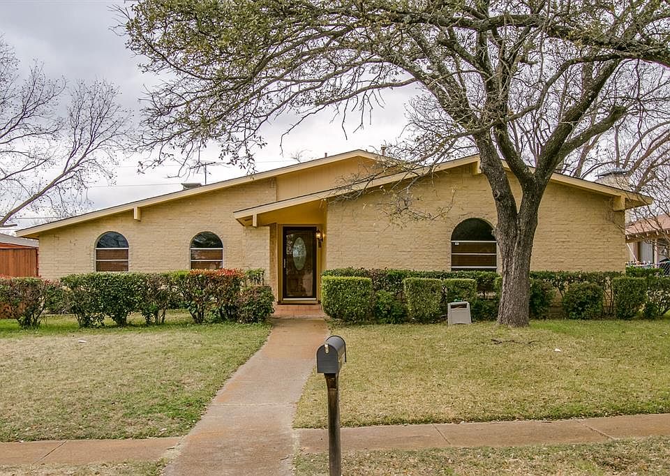1st image of 3313 Country Club Dr