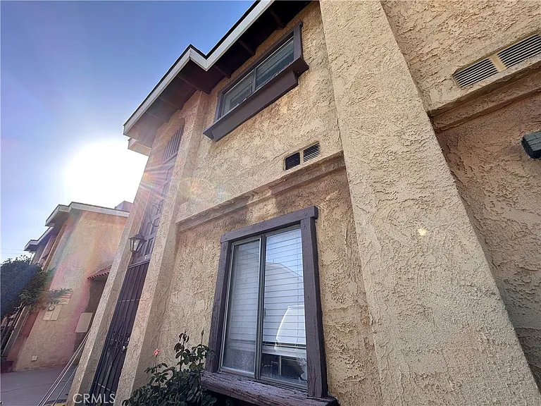 809 S 4th St #5 — Photo 2