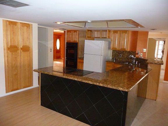 4th image of 345 Grapewood Ct