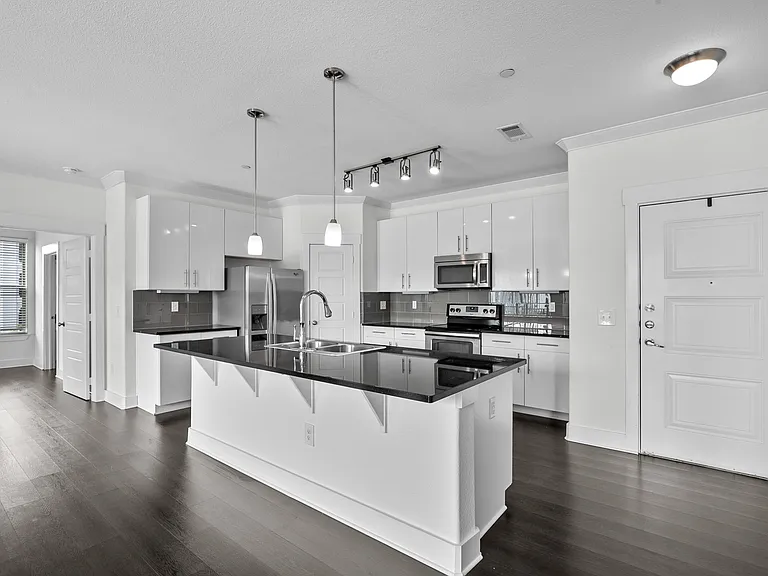Floor Plan 4 Stainless Steel Appliances | Apartments In Conroe TX | The Towers Woodland Floor Plan 4 Stainless Steel Appliances | Apartments In Conroe TX | The Towers Woodland