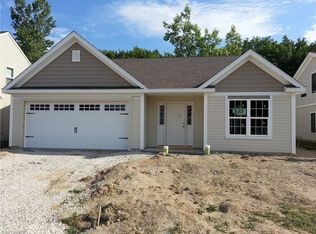 13072 Northpointe Cir, Strongsville, OH 44136