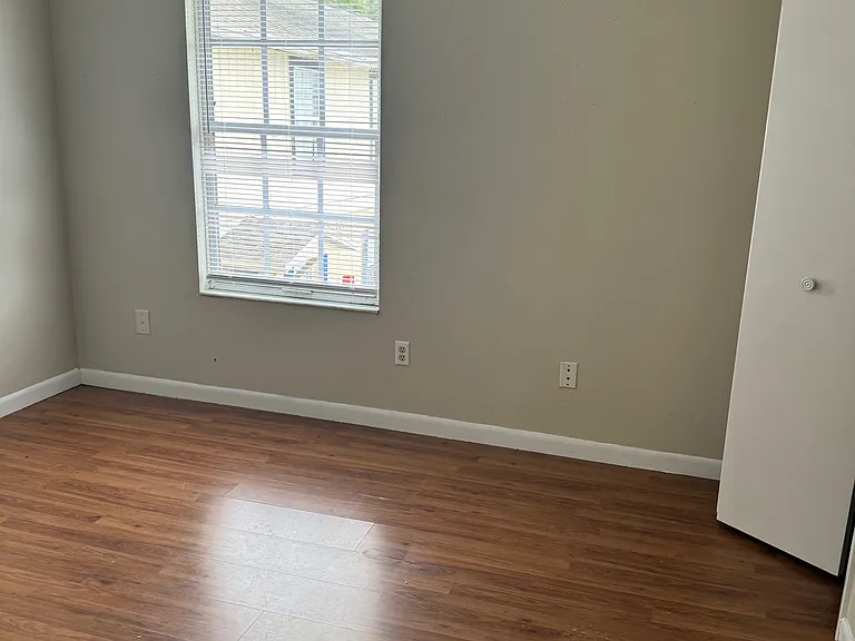 2305 N Johnson St #D — Photo 5