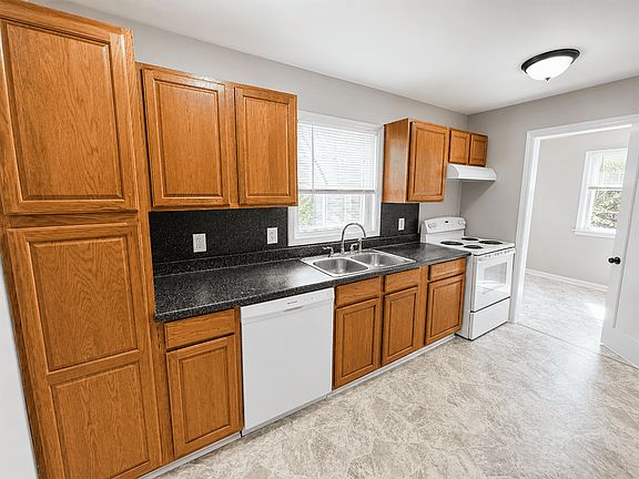 2nd image of 6014 Piper Ave