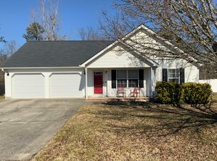 634 N Peppercorn Ln, Rossville, GA 30741