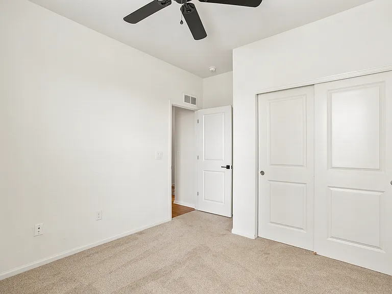 855 N Waterloo Cir — Photo 13