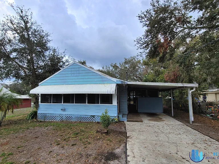2441 E Magnolia St — Photo 1