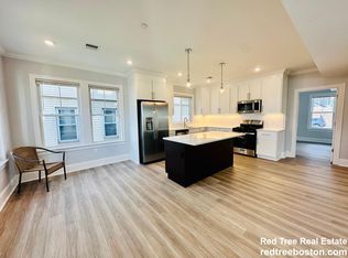 104 Brooks St #1, Boston, MA 02128