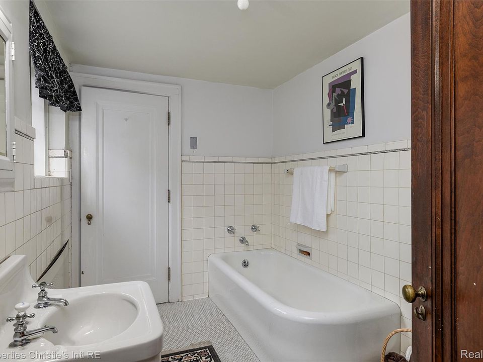 64th image of this home