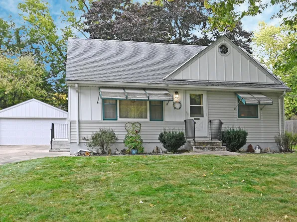 4036 Oregon Ave N, New Hope, MN 55427