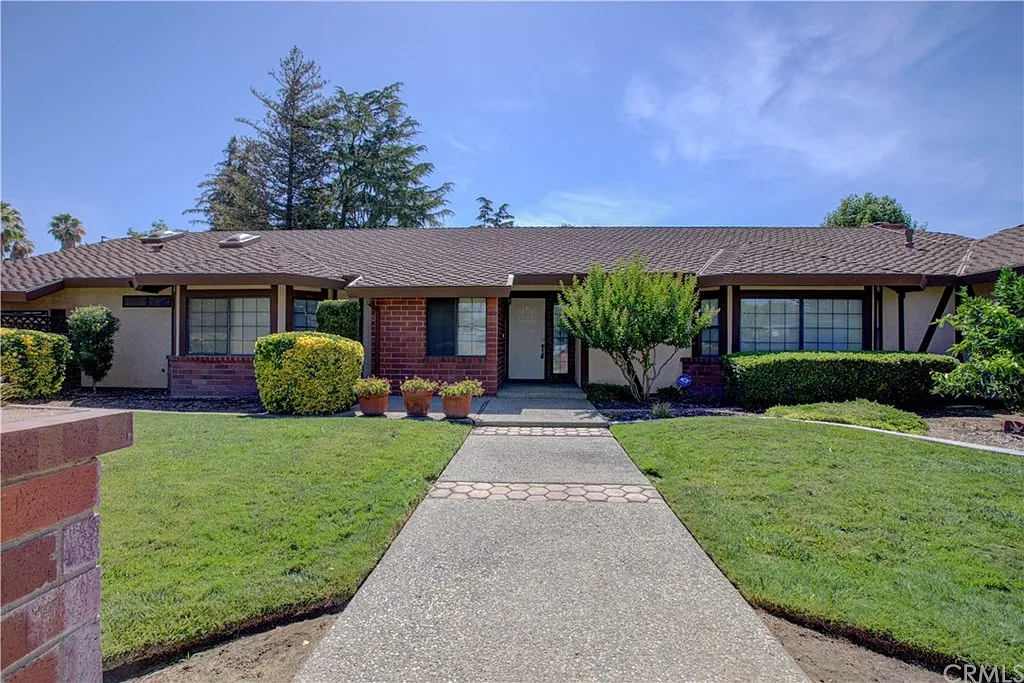 2978 N Palomino Ln photo 1
