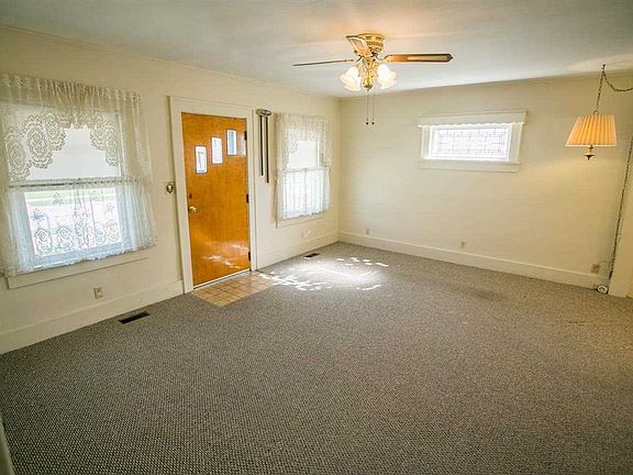 4th image of 714 S 22nd St