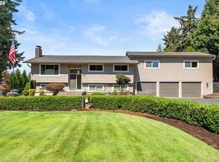 27821 SE Sun Ray Dr, Boring, OR 97009