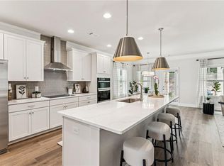 5552 Keswick Dr, Flowery Branch, GA 30542