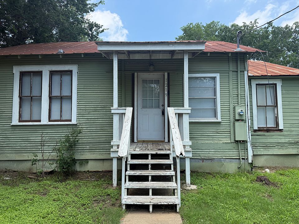1st image of 1219 Saint Michael St