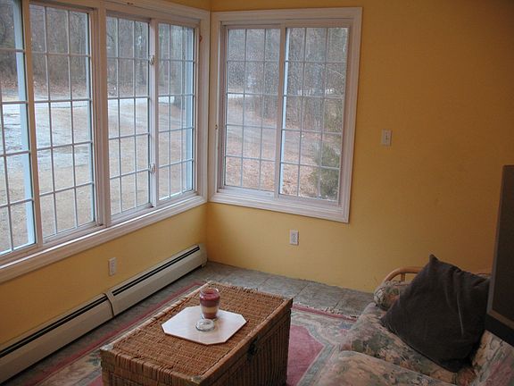 Add'l Room could be office/tv room.