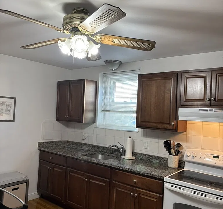 499 Medford St #1