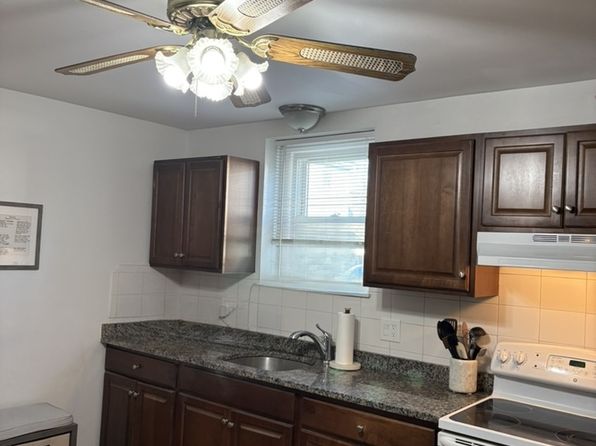 499 Medford St APT 1