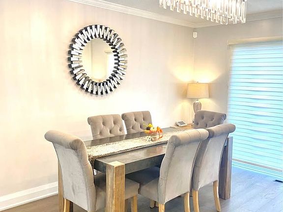 4th image of 411 Bronte Rd