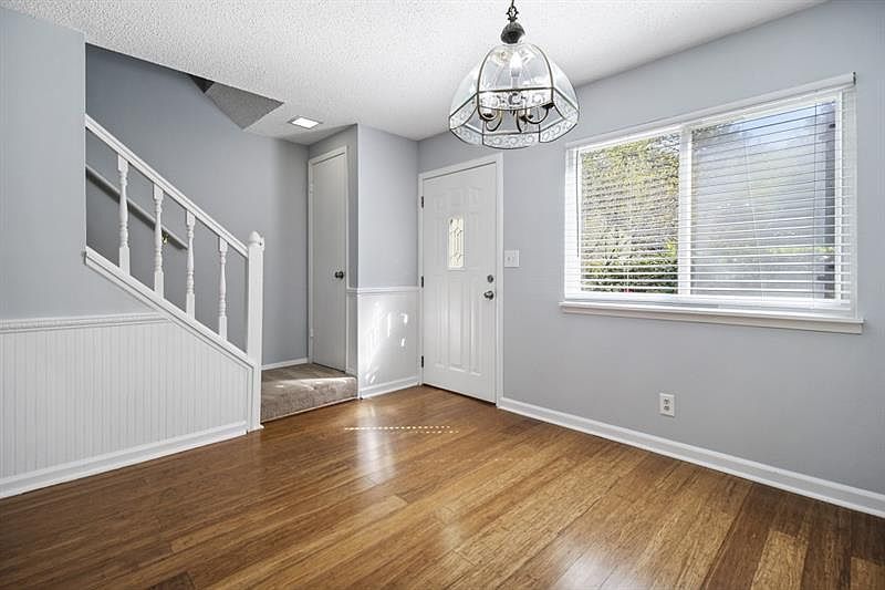 1st image of 536 Granite Ridge Pl