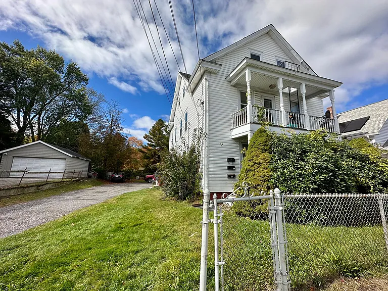 109 Arlington Ave #2 — Photo 3