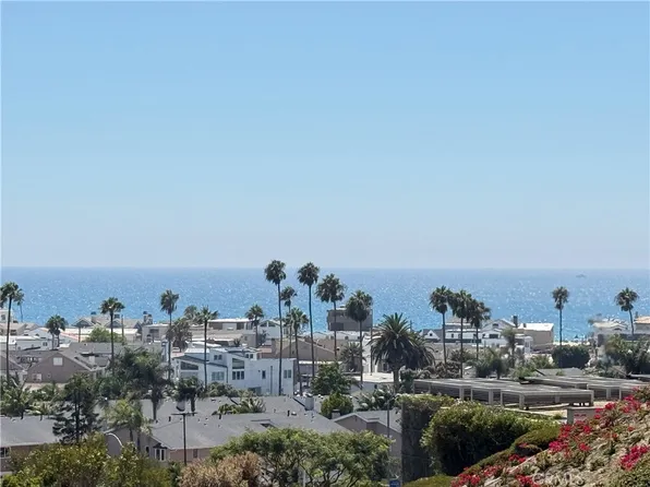 200 Paris Ln APT 210, Newport Beach, CA 92663