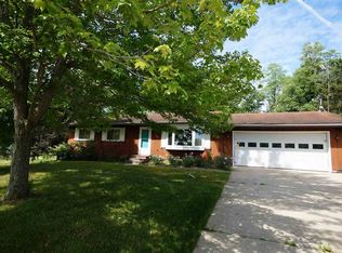 5990 N Sandstone Rd, Jackson, MI 49201