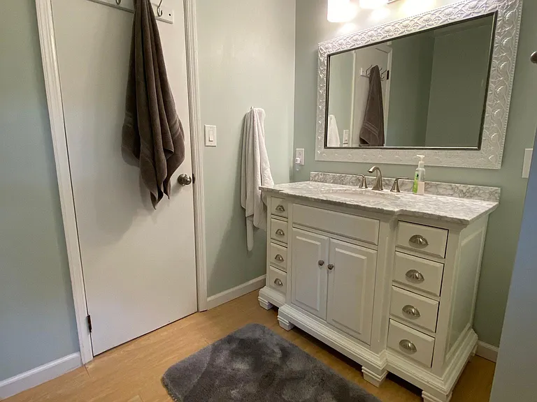 217 Pebble Glen Dr — Photo 6