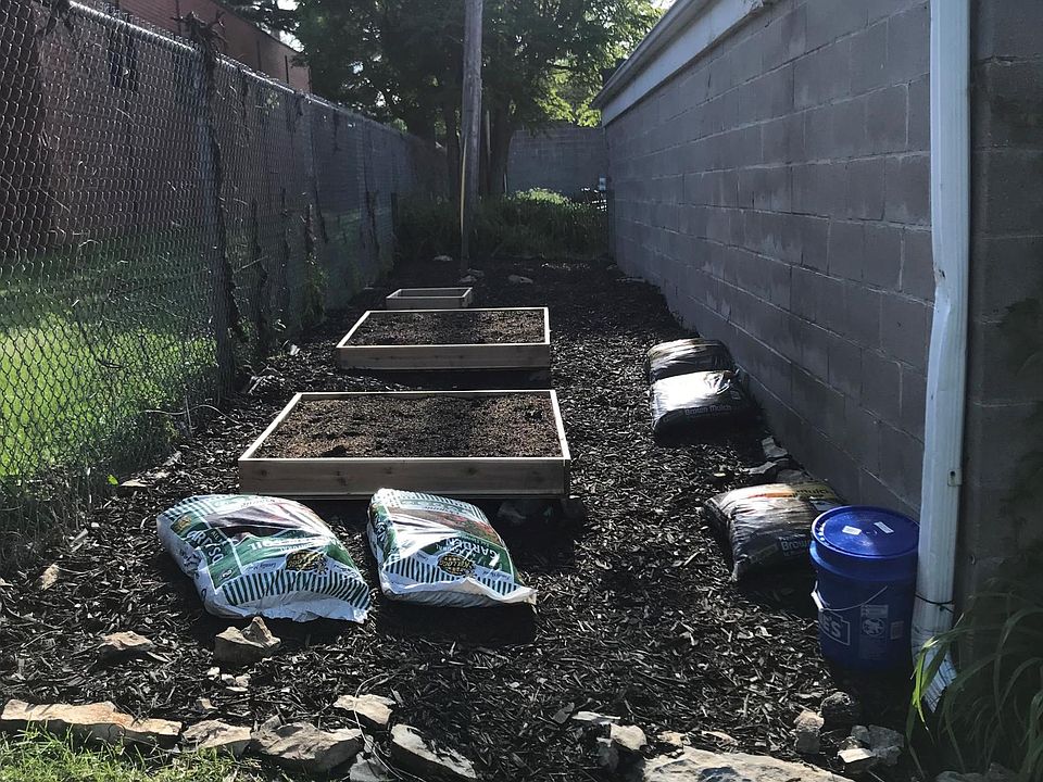 2nd image of 4801 California St