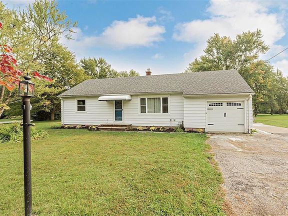 2nd image of 10693 Beechwood Dr