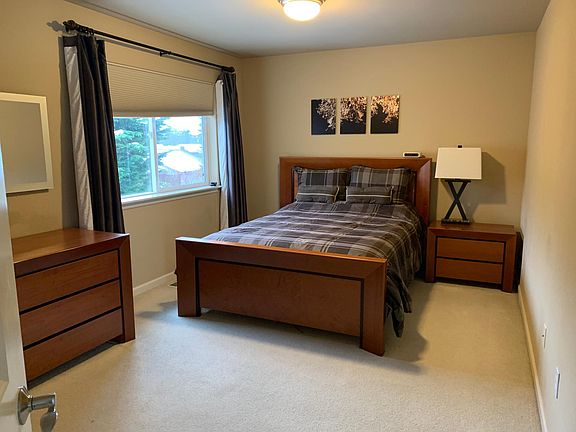 5th image of 16145 Northup Way