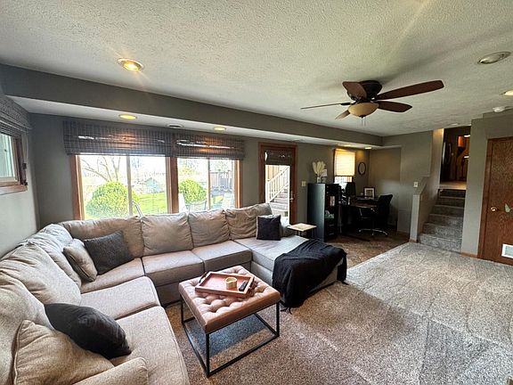 3rd image of 1110 Terrace Rd