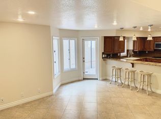 4931 Tierra Del Sol Dr, Las Vegas, NV 89113