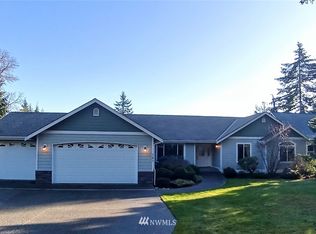 141 E Sterling Dr, Allyn, WA