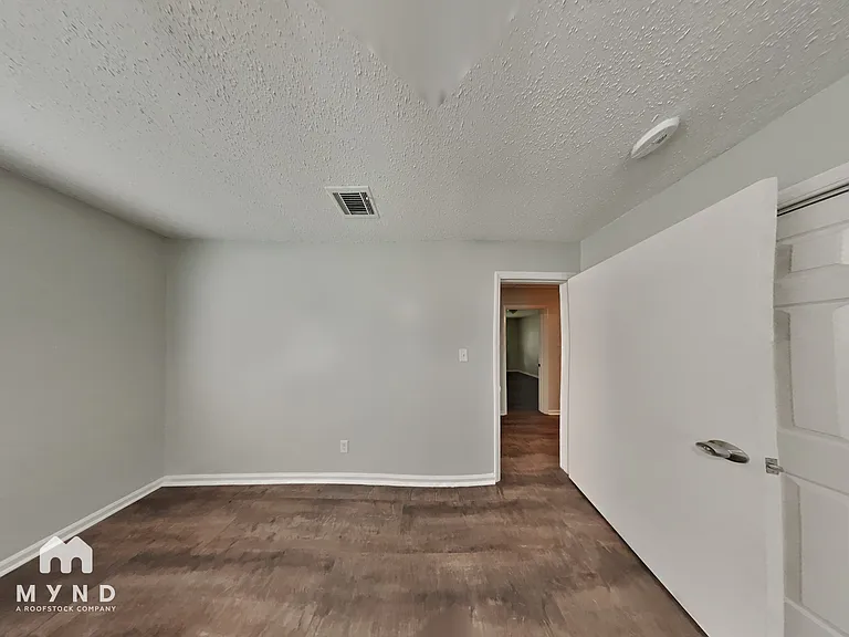 6117 Mill Grove Rd — Photo 10