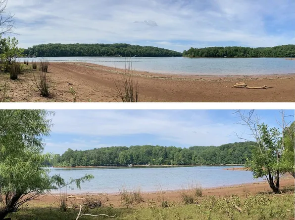 123 Island Point Dr, Gretna, VA 24557