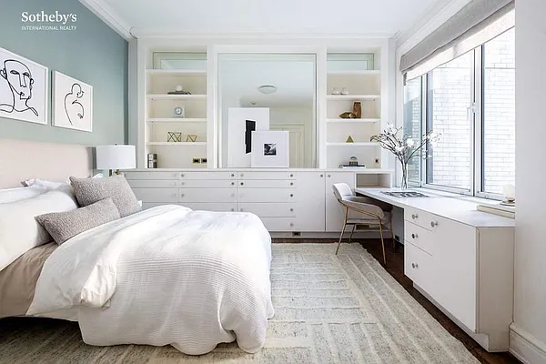 Sold by Sotheby's International Realty | media 7