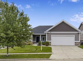 1009 Tara Ln, Waunakee, WI 53597