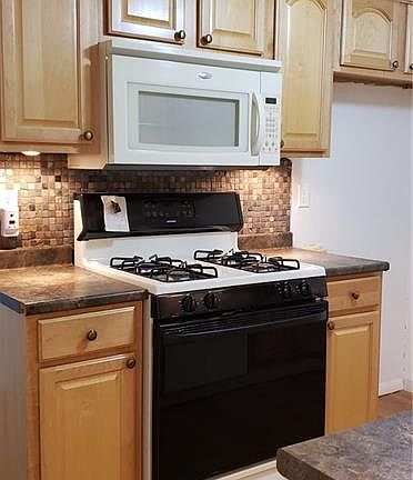 5th image of 1139 1/2 Hartford Ave APT 1B