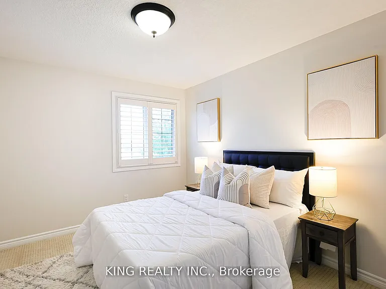 1223 Coronation Dr — Photo 31