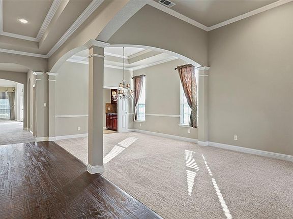 3rd image of 1106 Essie Way