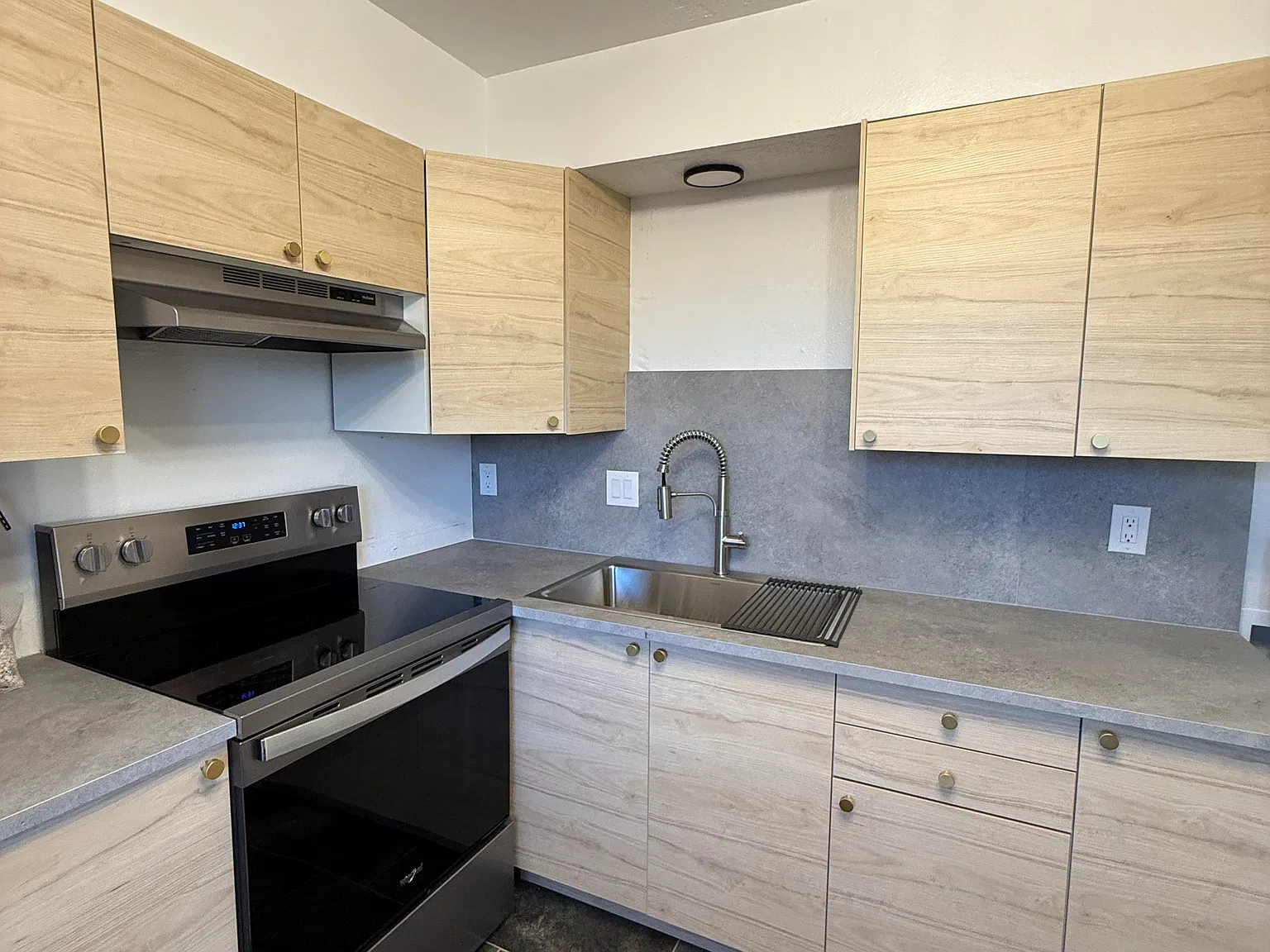 2 bed, 795 sqft, $1,295 — Photo 1