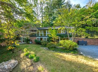 7108 Broxburn Dr, Bethesda, MD 20817