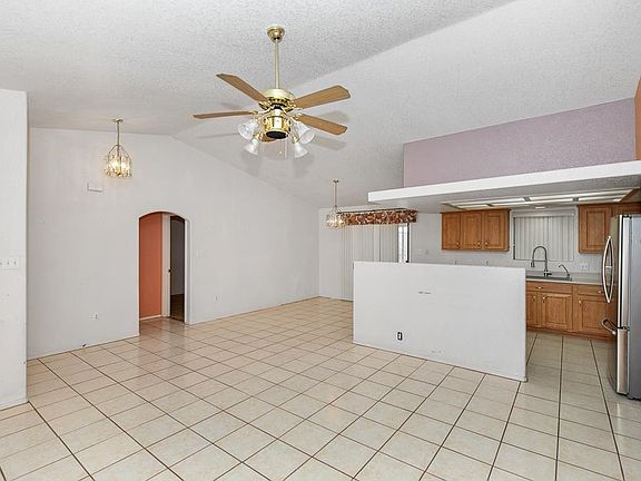 5th image of 11257 E 37th Pl