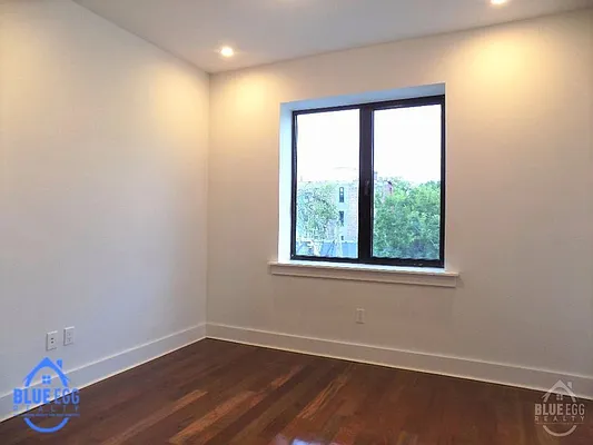 Rented by Blue Egg Realty Corp | media 27